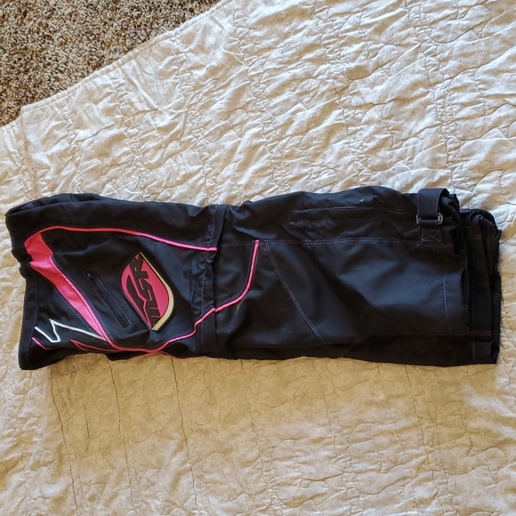 MSR Motorcycle Pants Women's sz 8 Zip off Pants Shorts like new - Picture 9 of 9